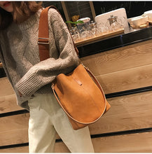 Load image into Gallery viewer, Bucket Bag