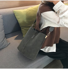 Load image into Gallery viewer, Bucket Bag