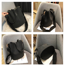 Load image into Gallery viewer, Bucket Bag