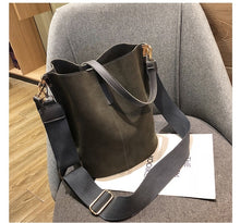 Load image into Gallery viewer, Bucket Bag