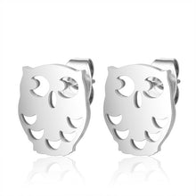 Load image into Gallery viewer, Stud Earrings
