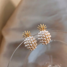 Load image into Gallery viewer, Pineapple Pearl Earrings
