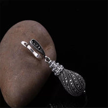 Load image into Gallery viewer, Black &amp; Pearl Set
