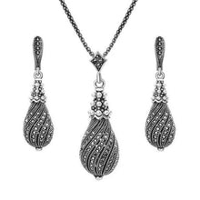 Load image into Gallery viewer, Black &amp; Pearl Set

