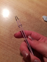 Load image into Gallery viewer, Slanted Eyebrow Tweezer
