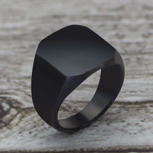 Load image into Gallery viewer, Black Pendant Ring
