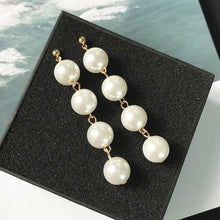 Load image into Gallery viewer, Pearl Earrings
