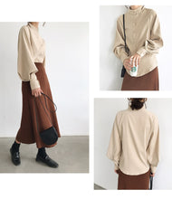 Load image into Gallery viewer, Lantern Sleeve Blouse
