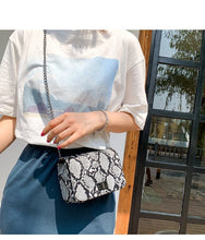 Load image into Gallery viewer, Shapes Bag
