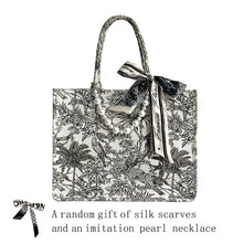 Load image into Gallery viewer, Floral Purse
