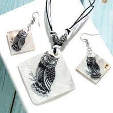 Load image into Gallery viewer, Enamel Shell Jewelry
